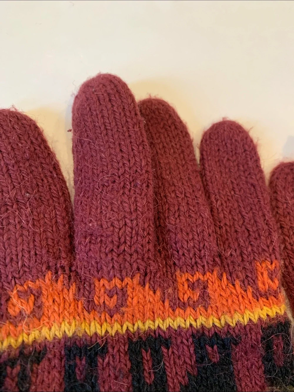 Bolivian Alpaca Wool Lightweight Burgundy Knit Lightweight Winter Gloves